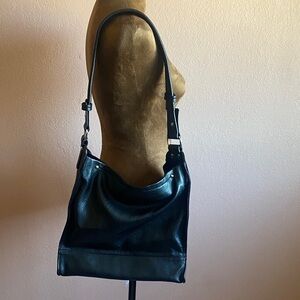 SANDRA ROBERTS  Classic Black Shoulder Bag